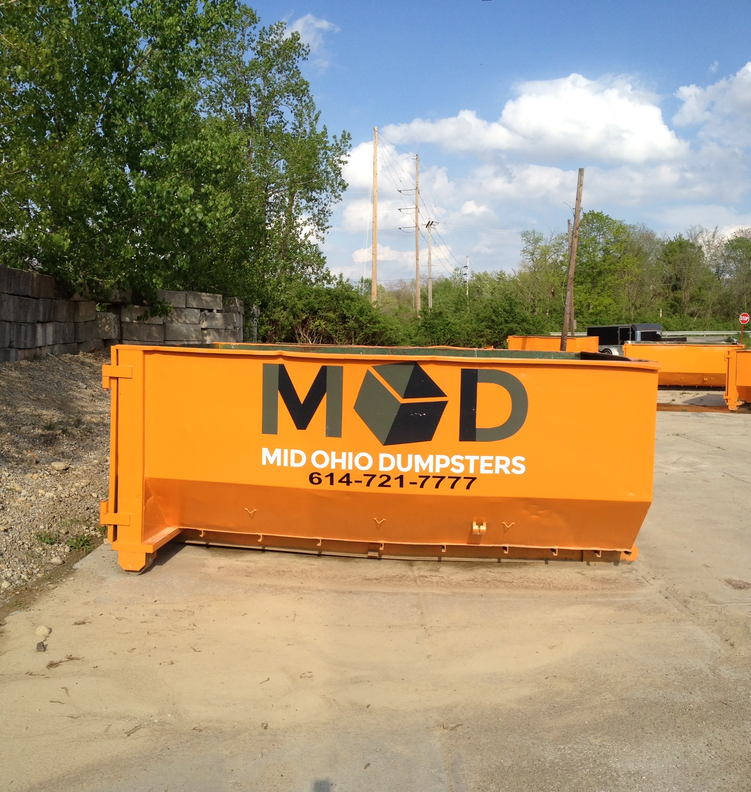 Logo for Mid Ohio Dumpsters