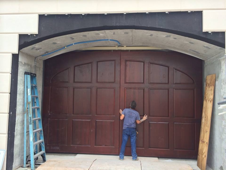 Logo for Rite Way Garage Door Corp