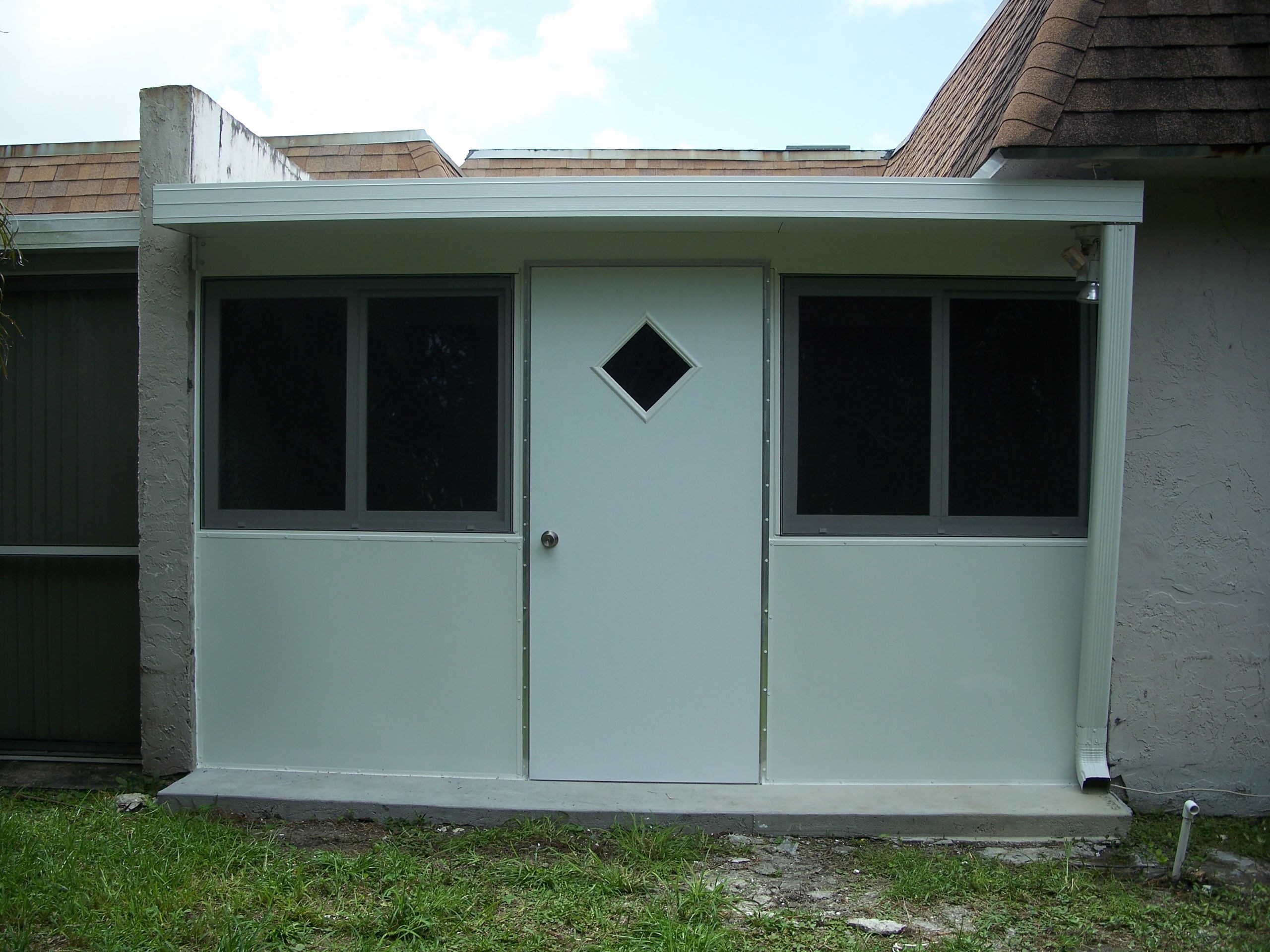 Florida Mobile Home Repair, Inc. logo
