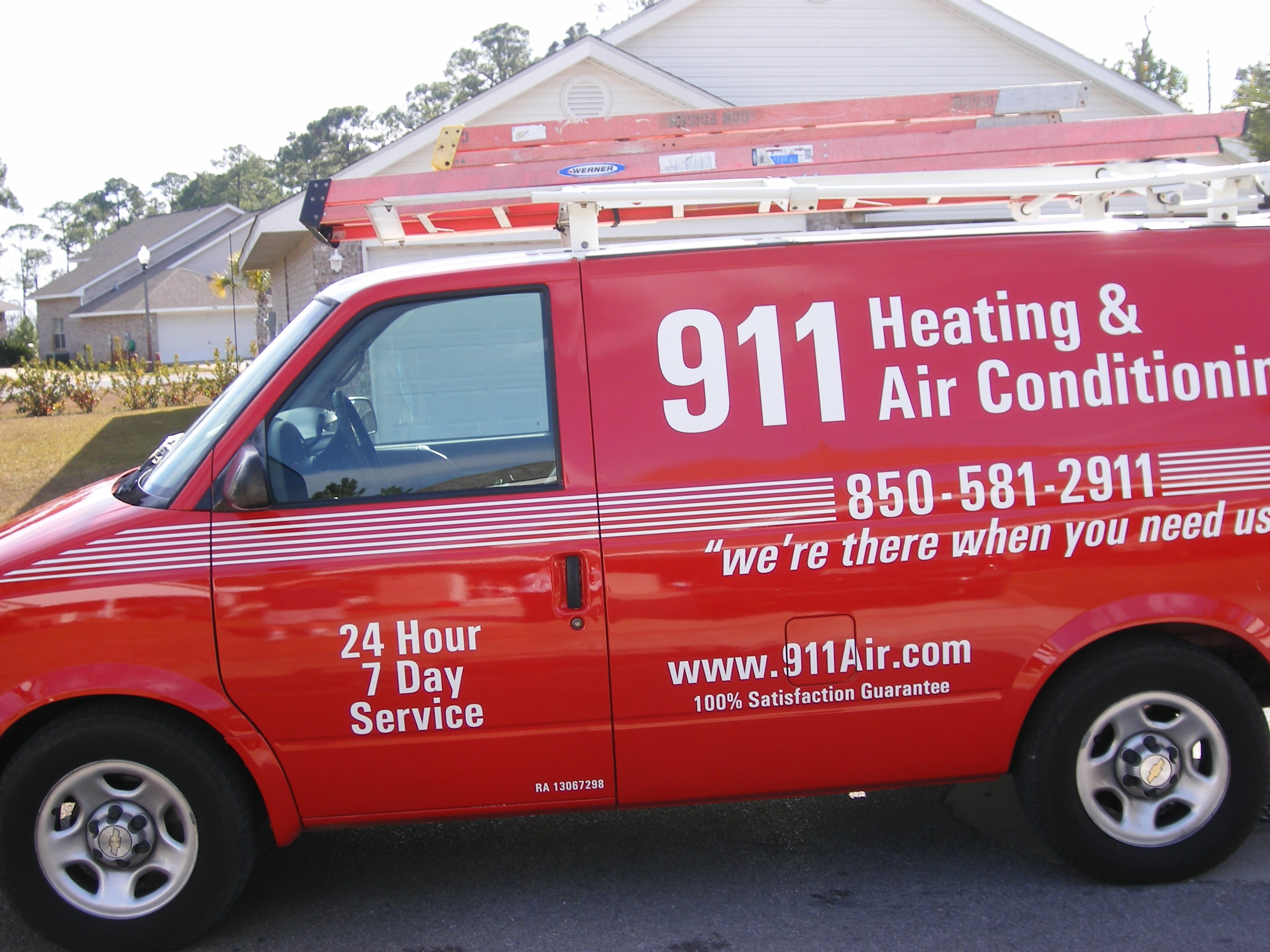 911 Heating & Air Conditioning logo
