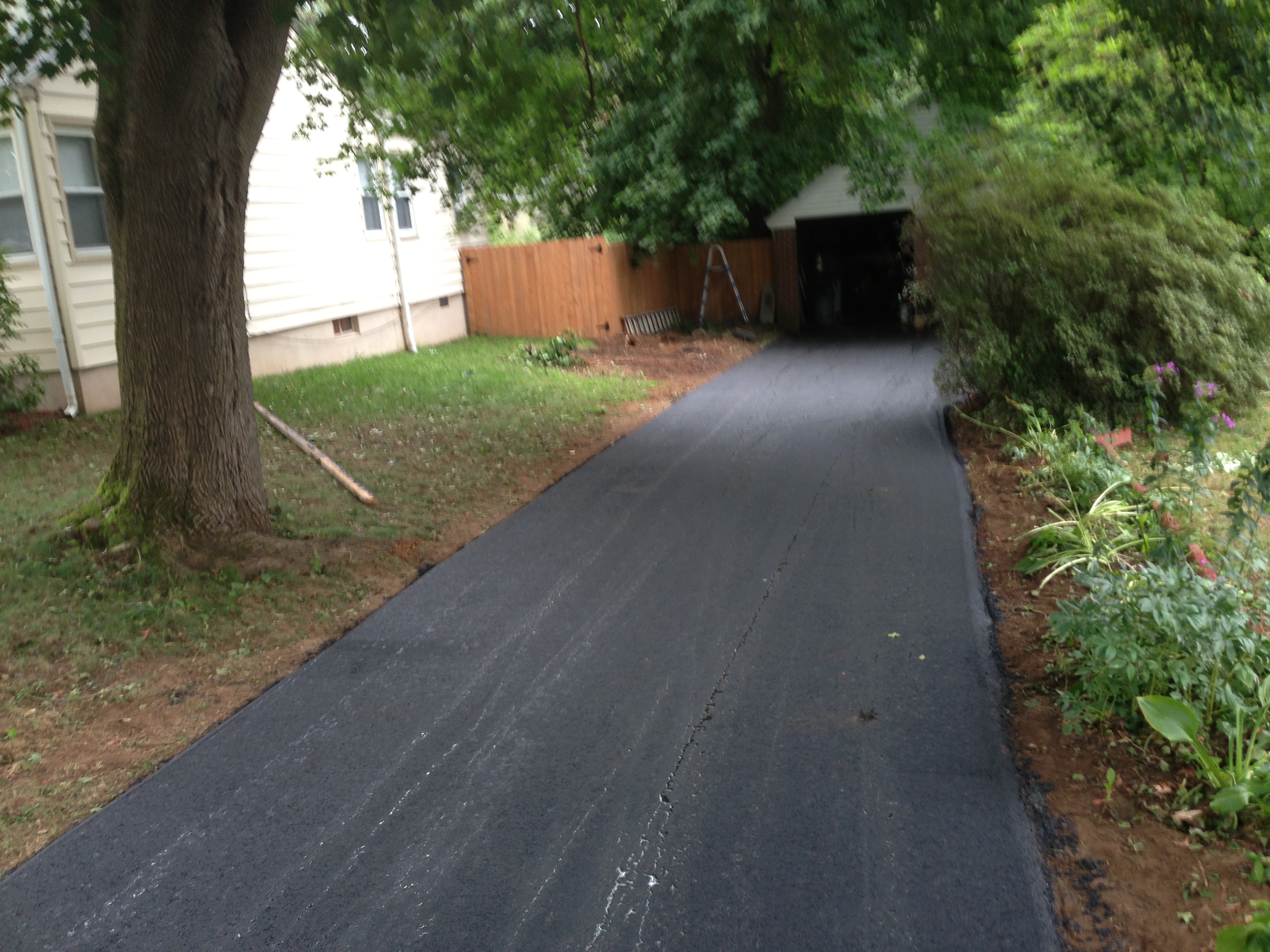 Logo for HAMDEN PAVING CO