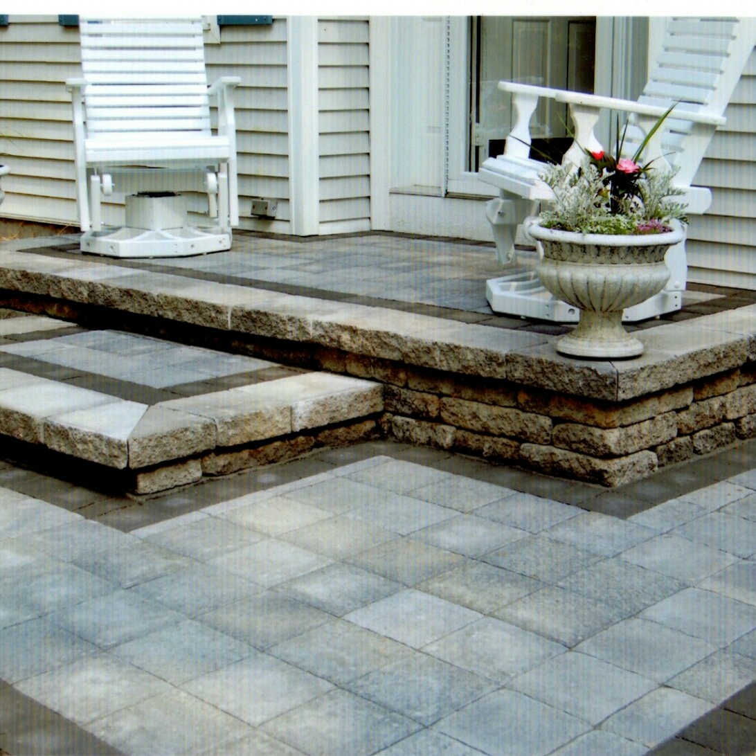 Century Oaks Landscaping LLC logo