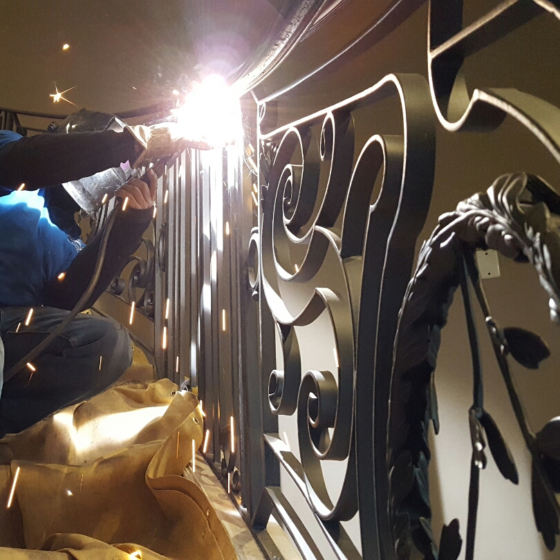 Iron Work Expo & Design Ctr logo