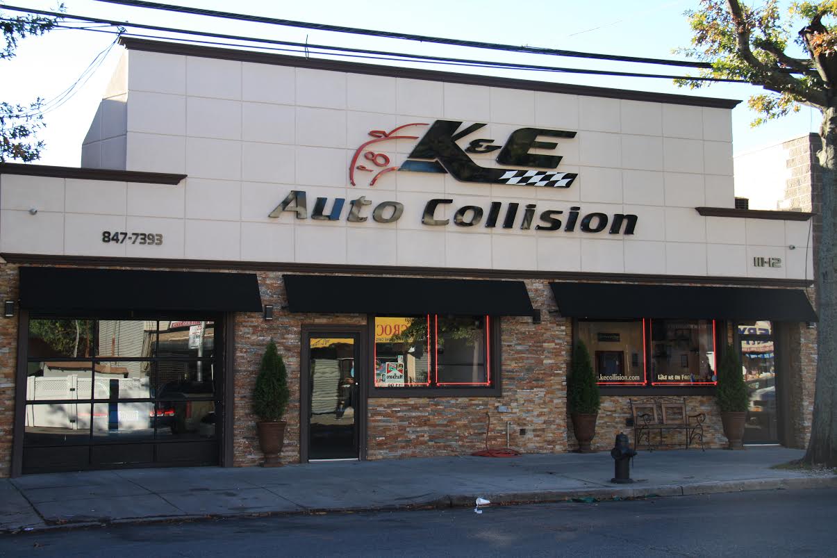 K & E AUTO BODY & COLLISION CENTER logo