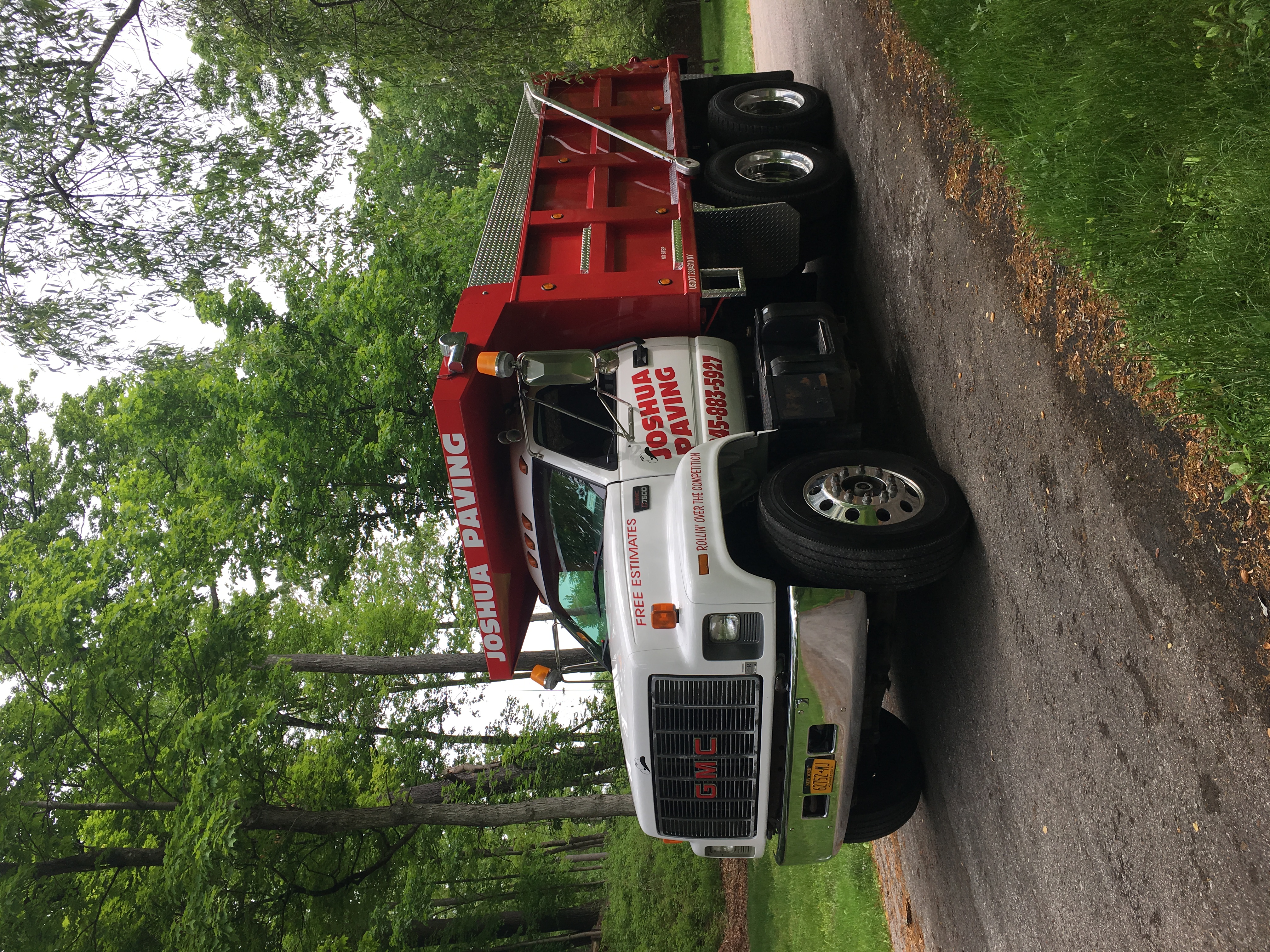 Joshua Paving Inc logo