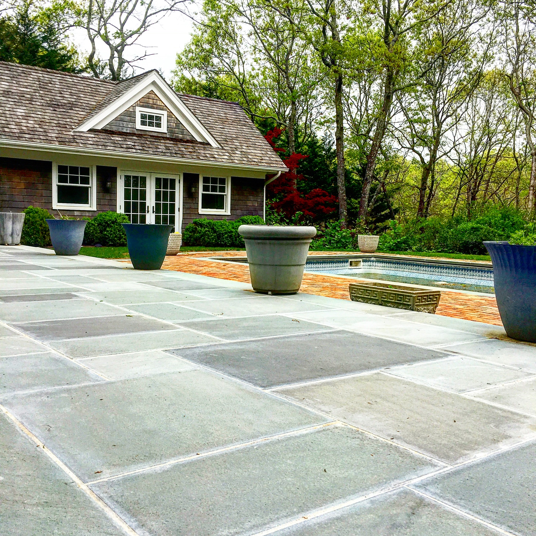 Hampton hardscapes logo