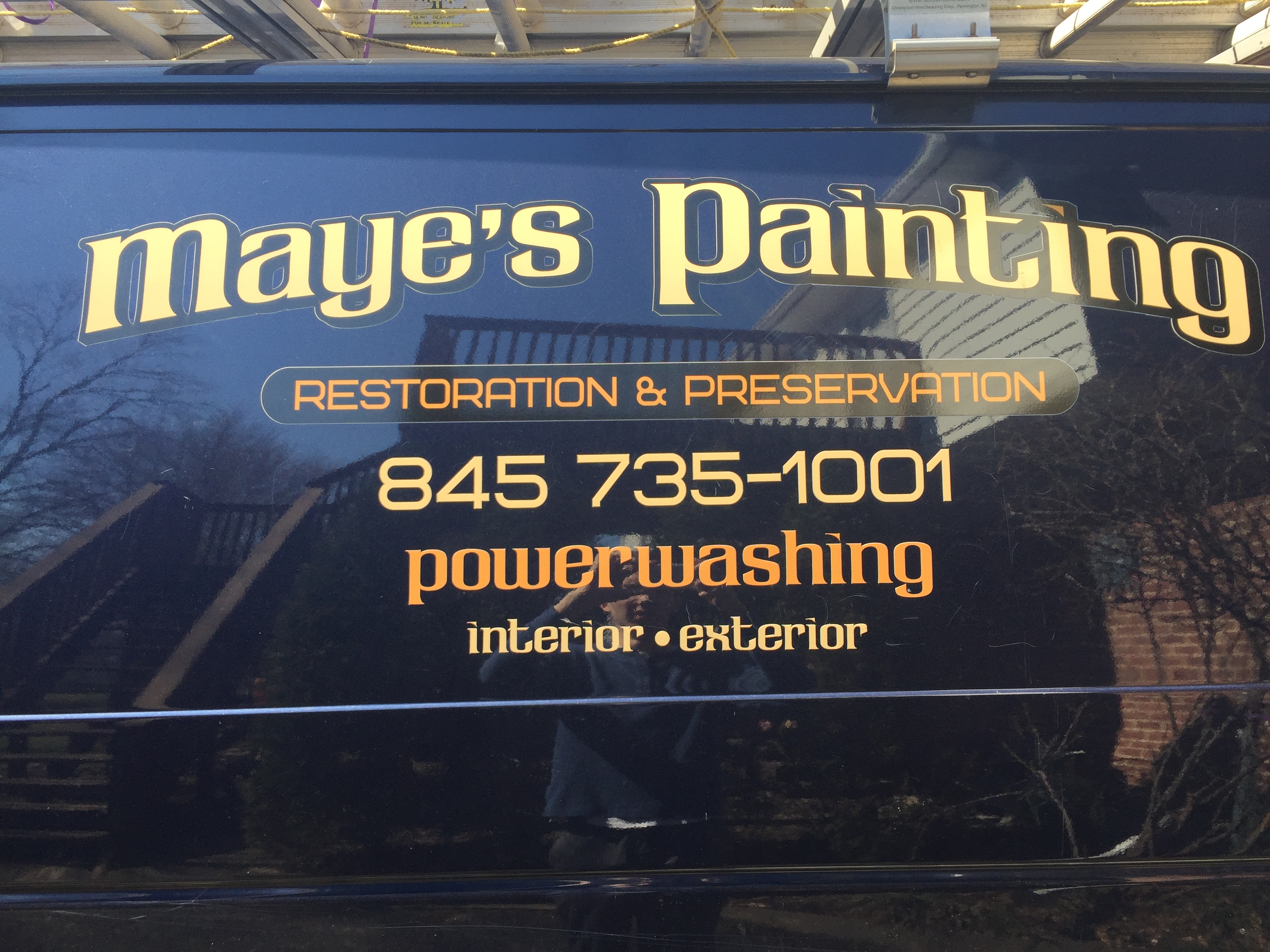 Maye's Painting logo