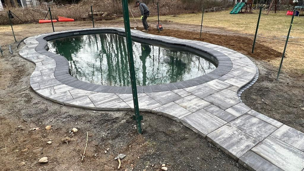 Cordero Landscaping logo