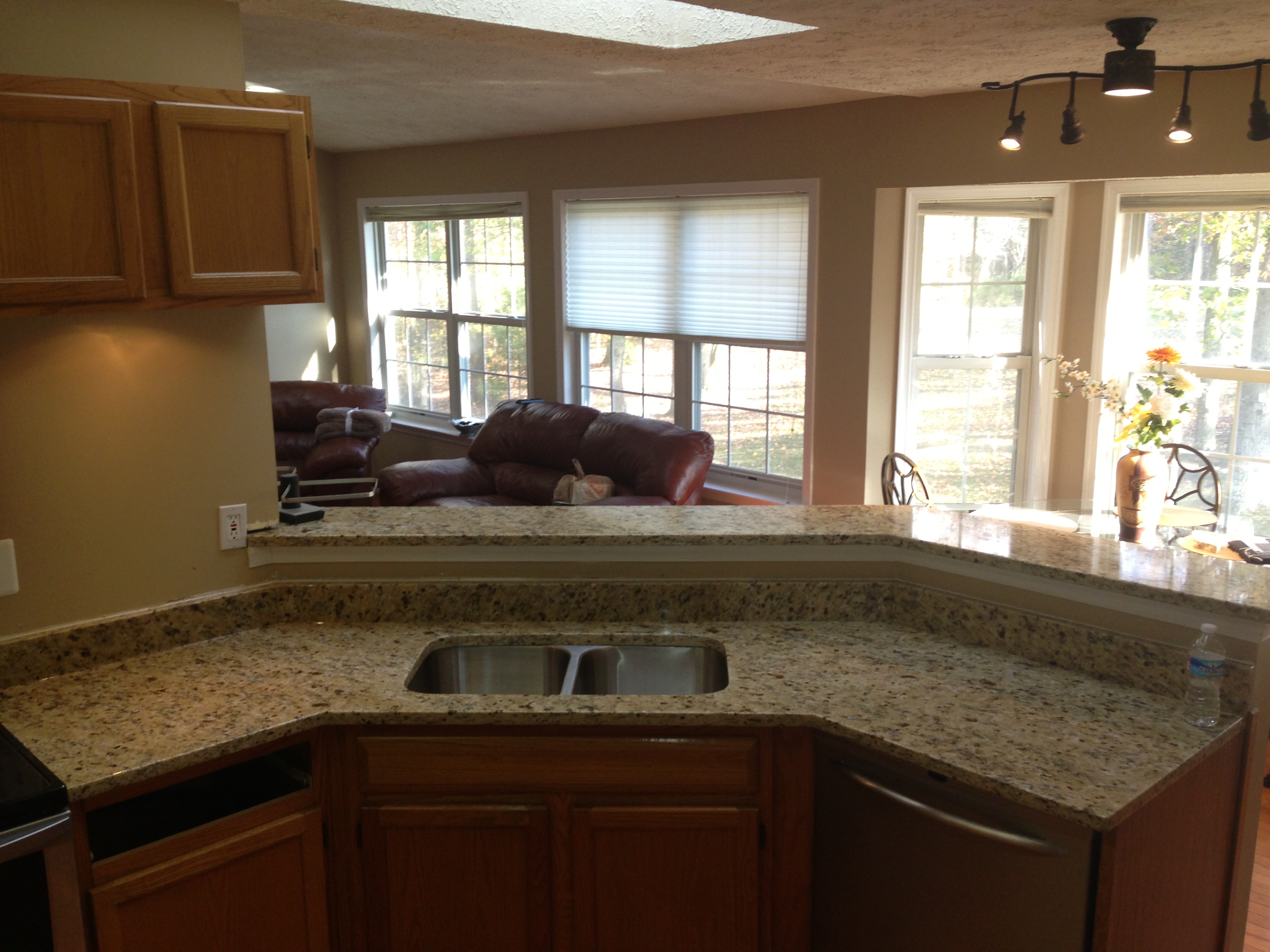Aguilar's Marble & Granite, Inc. logo