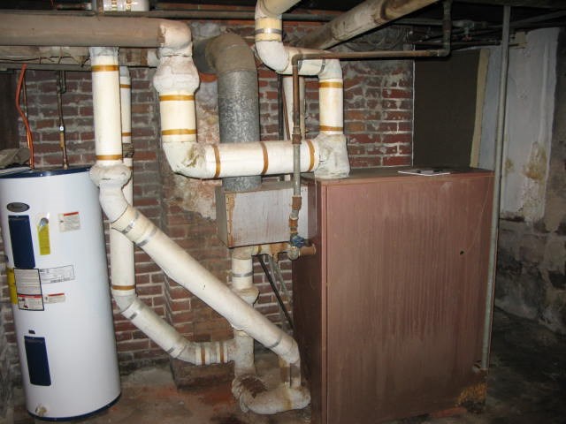 Custom Plumbing & Heating logo