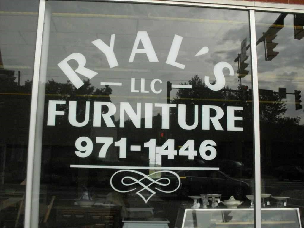 Ryal's Furniture logo