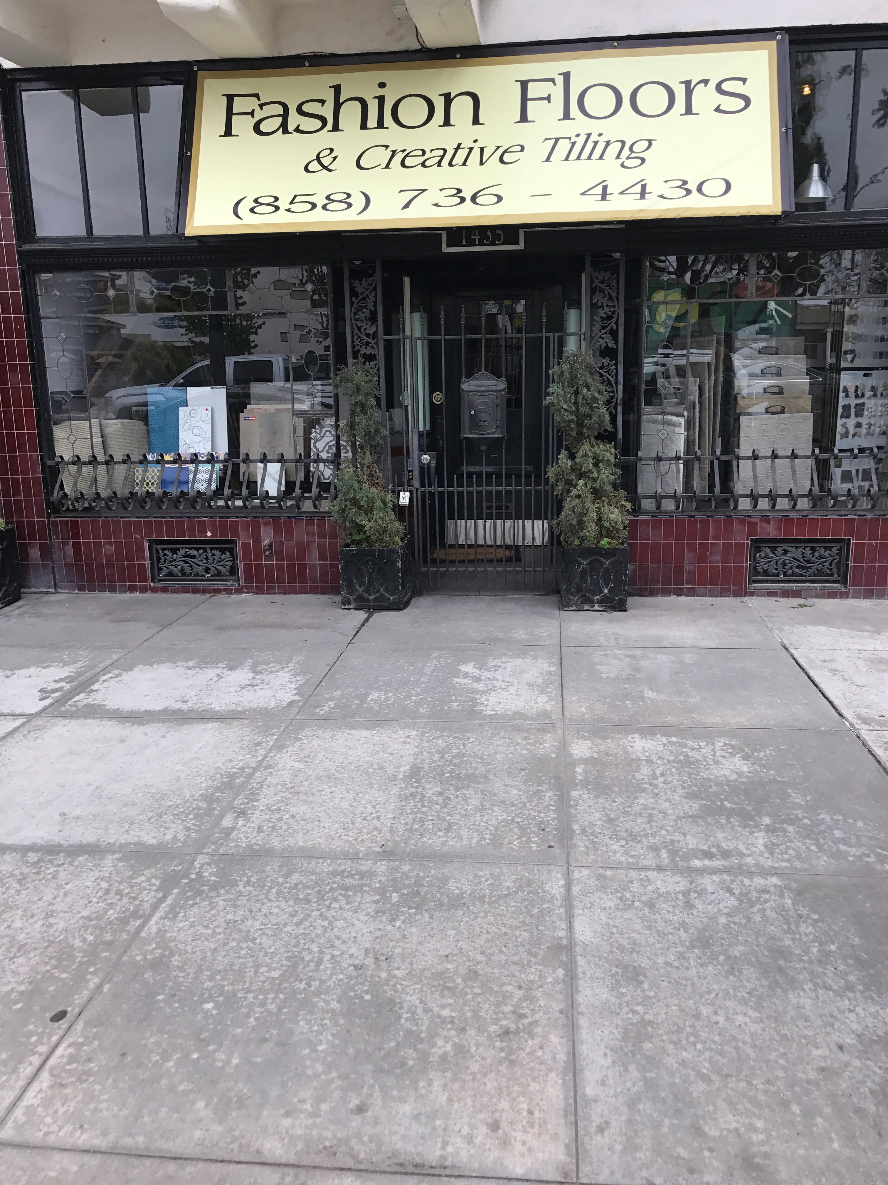 Fashion Floors Design Studio logo