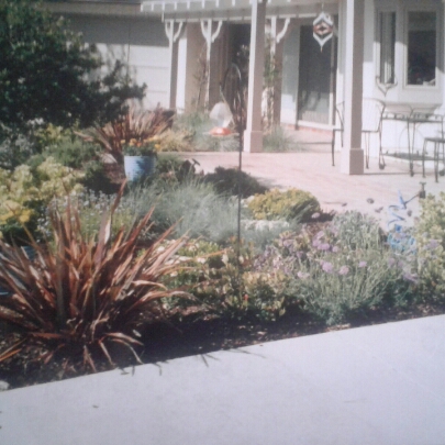 F Espinoza Landscaping logo
