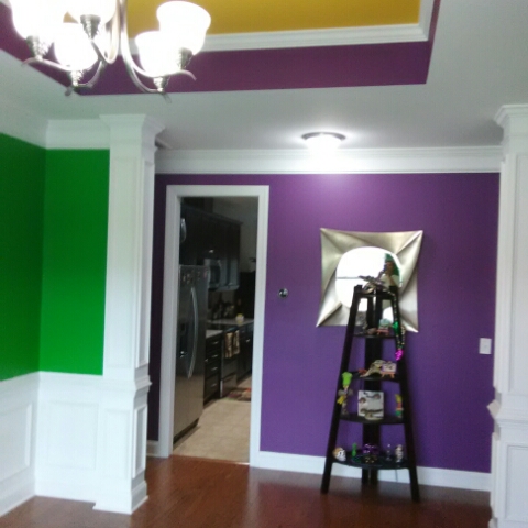 Louie's Painting Service logo