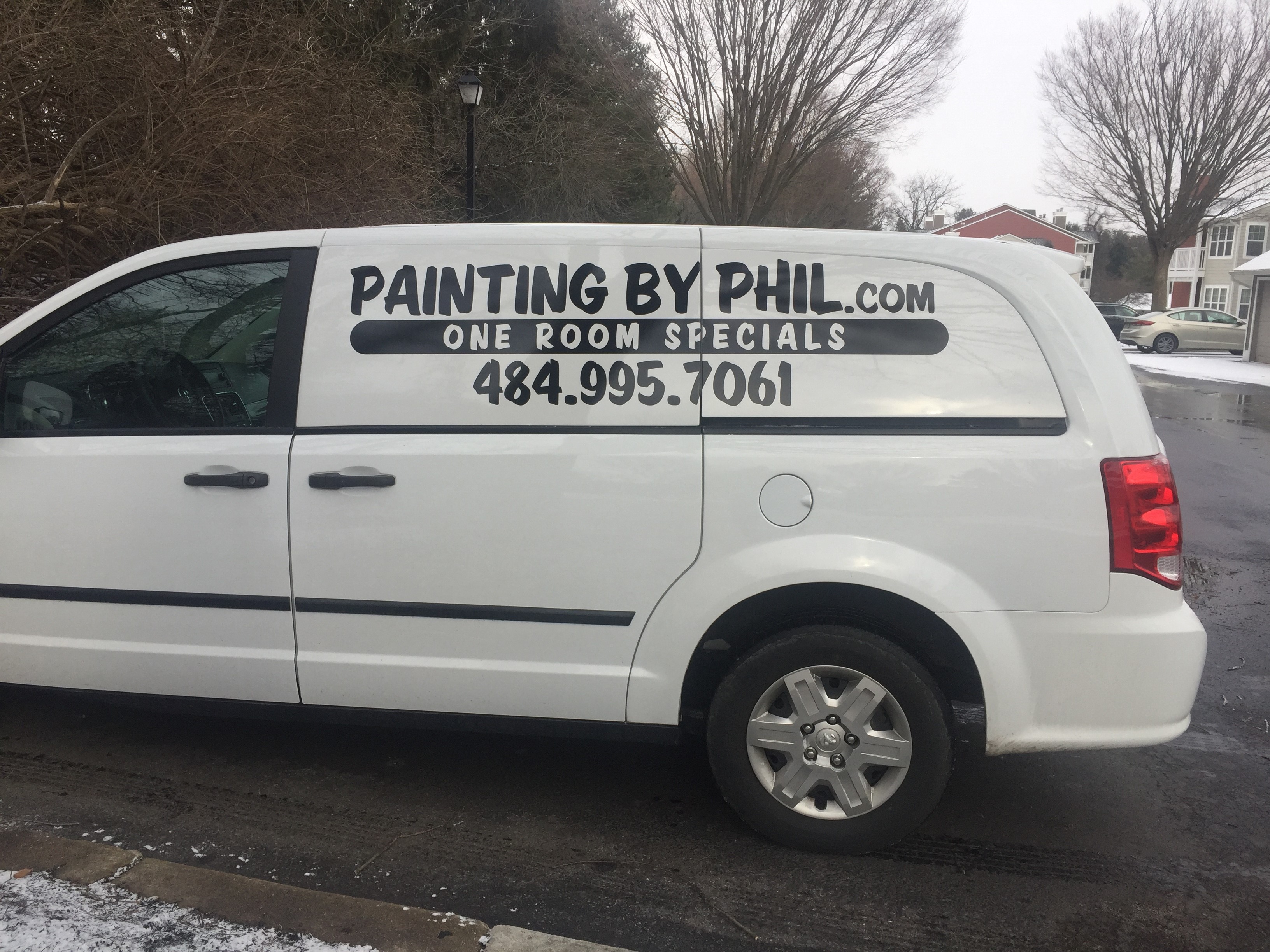 Phil The Painter logo