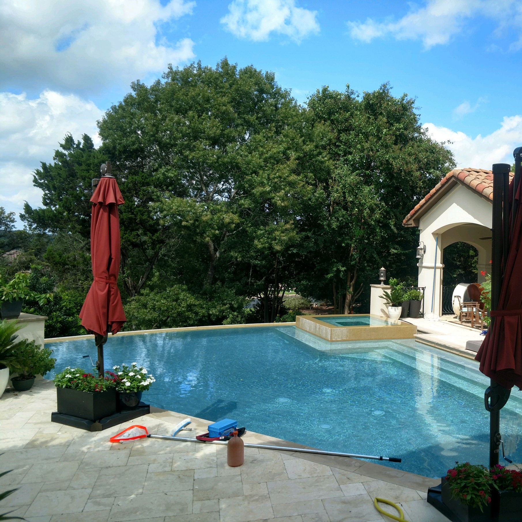 Arcoiris Pool Services logo