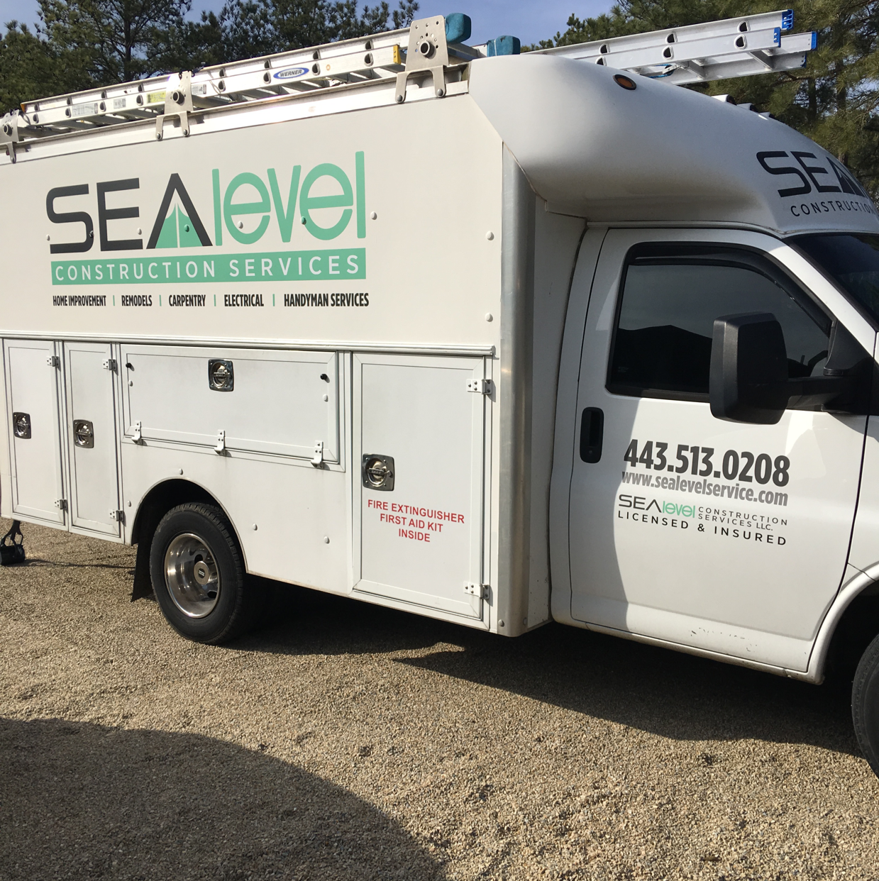 Logo for Sea Level Construction Services