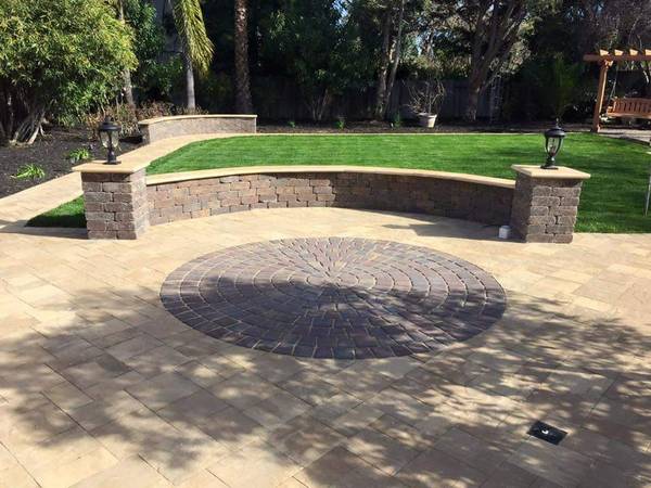 Souza Pavers Inc logo