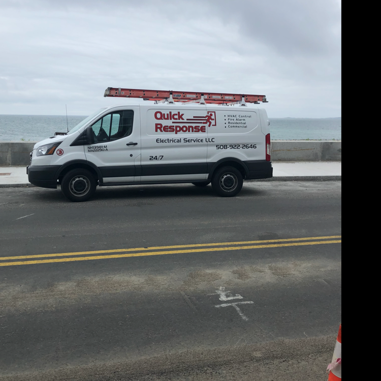 Quick Response Electrical Service logo