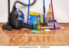 Logo for M.R House Cleaning