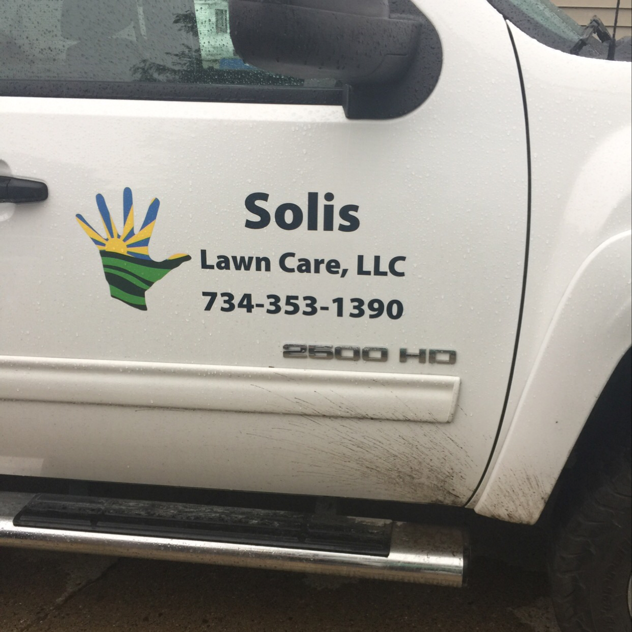 Avatar for Solis lawn care llc)))