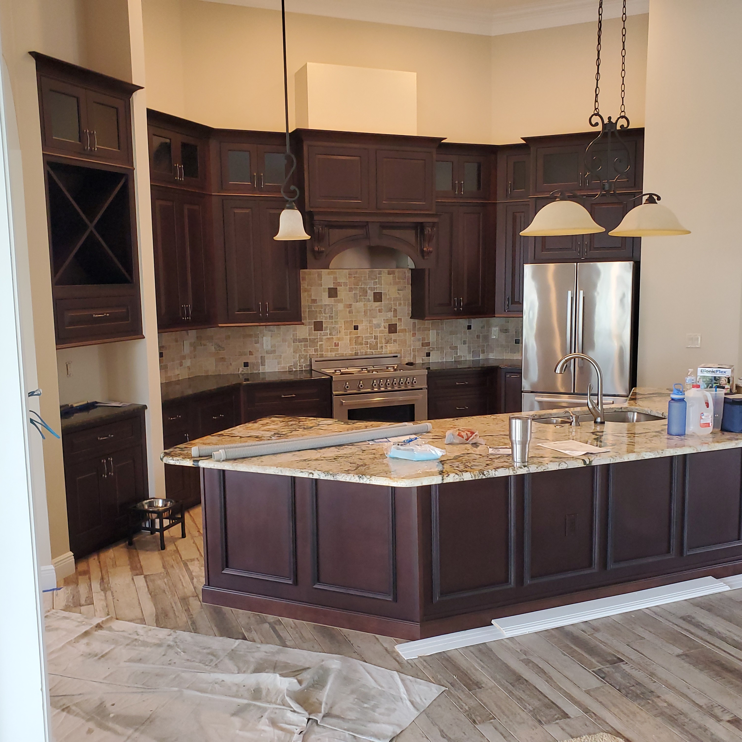Craftman Home Improvement and Repair logo