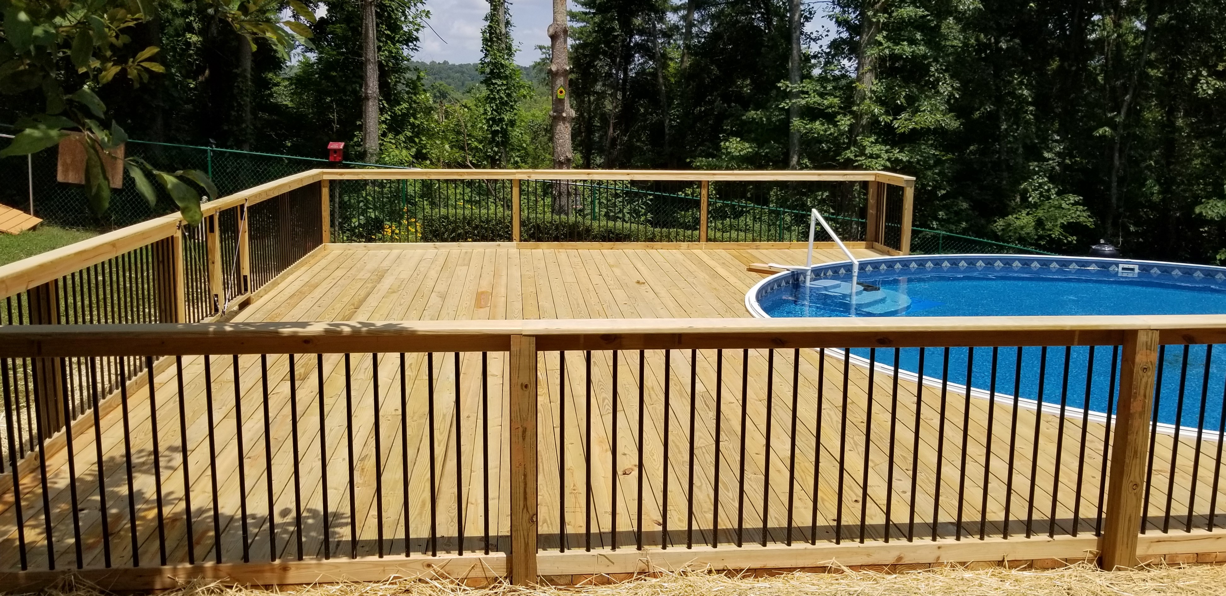 Full Throttle Fence & Deck LLC logo