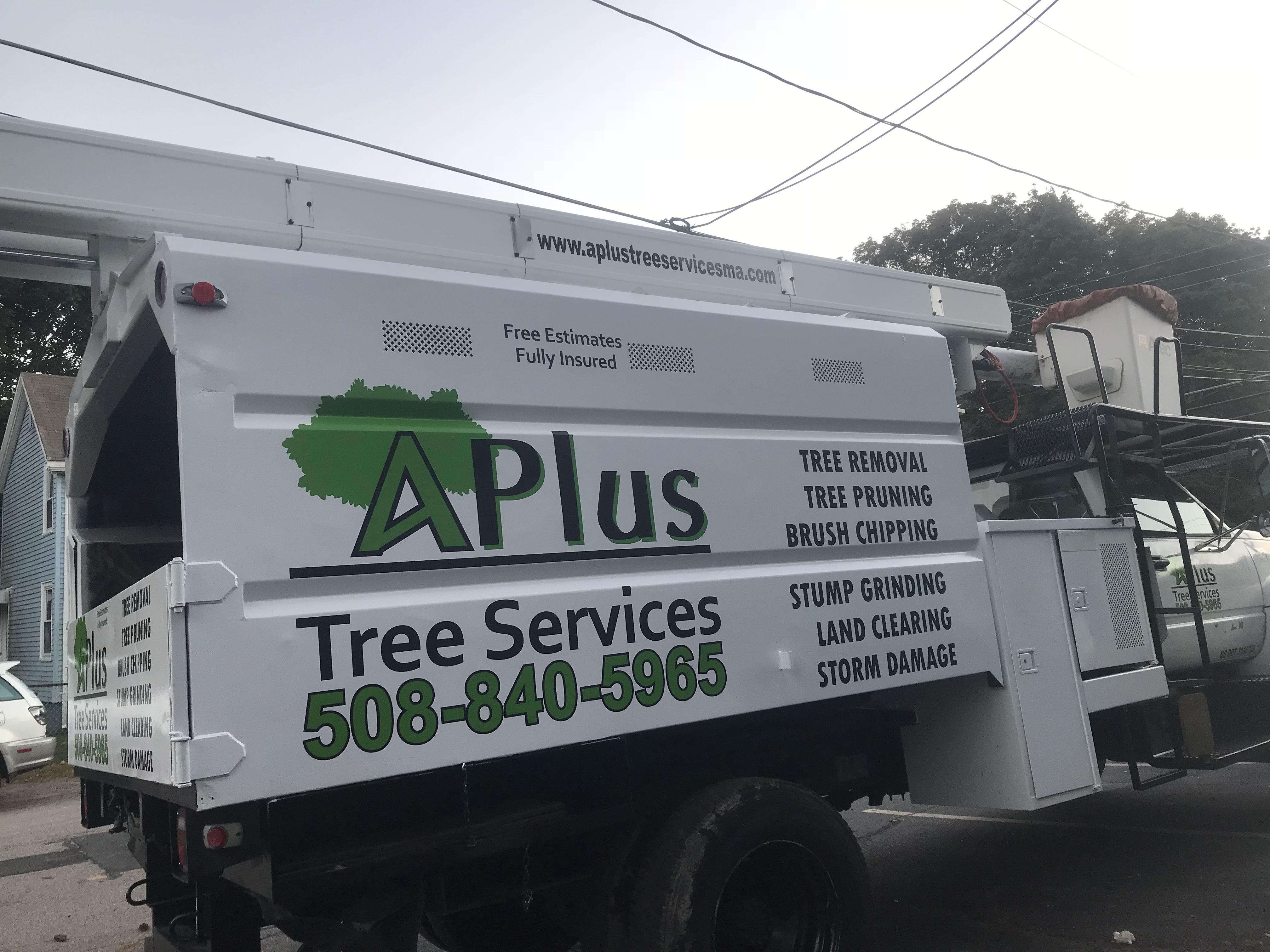 Aplus tree services logo