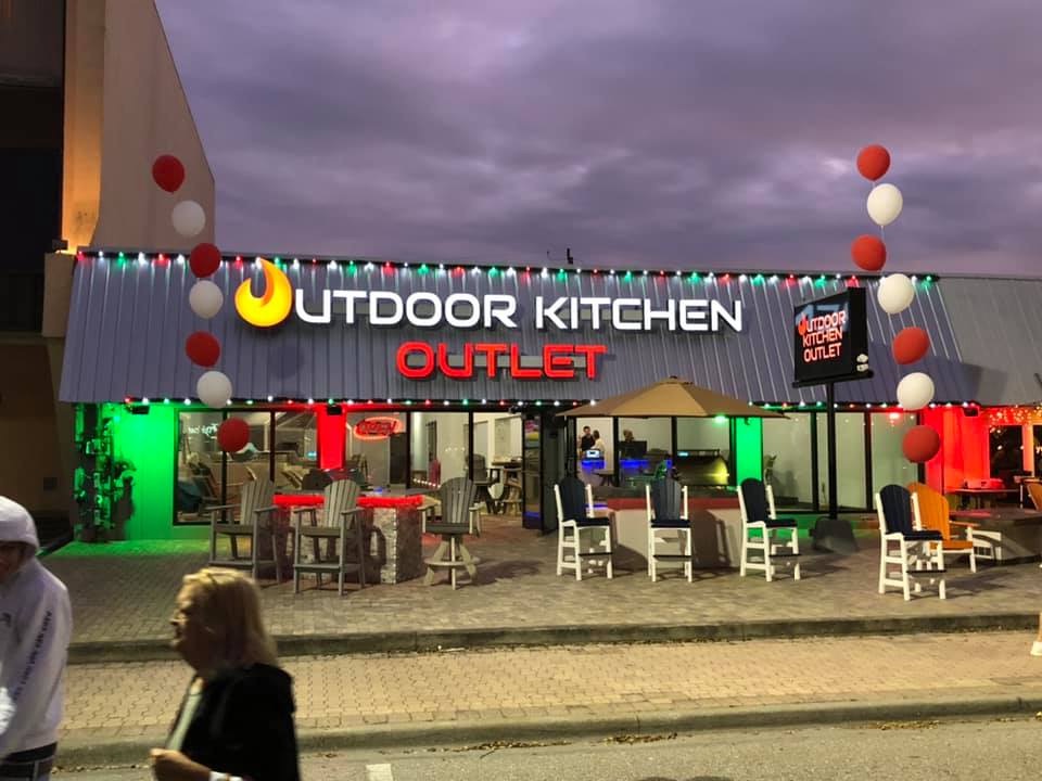 The Outdoor Kitchen Outlet logo