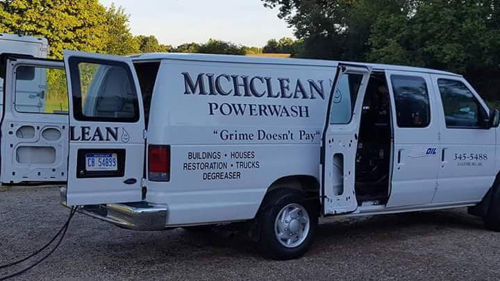 Michclean Powerwash logo
