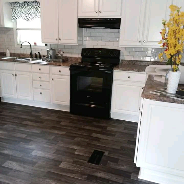 Logo for Burton Custom Remodeling