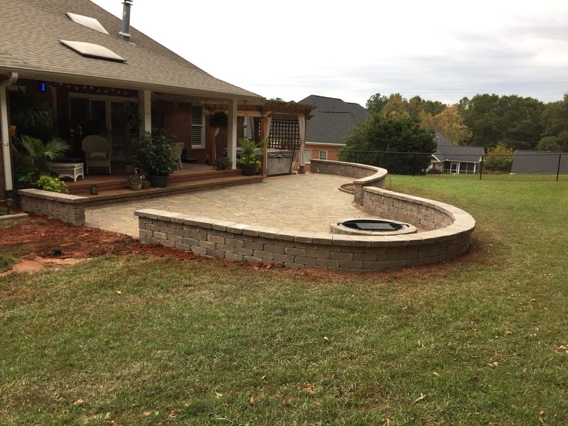 Elite Hardscapes LLC logo
