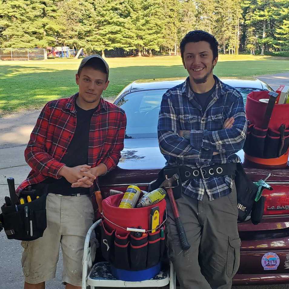 Mike & Gino Handymen logo