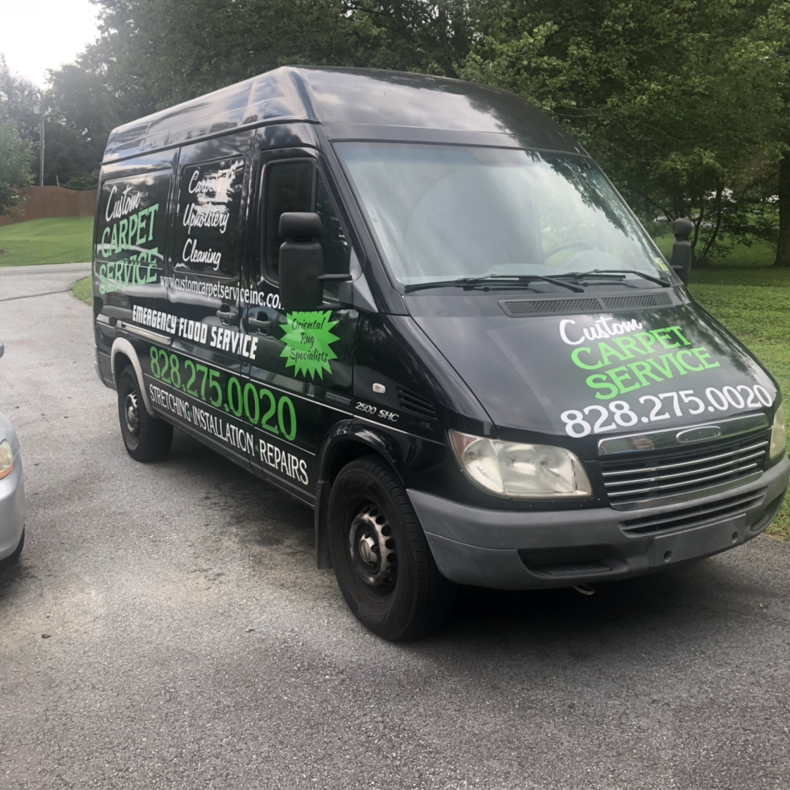 Logo for Custom Carpet Service