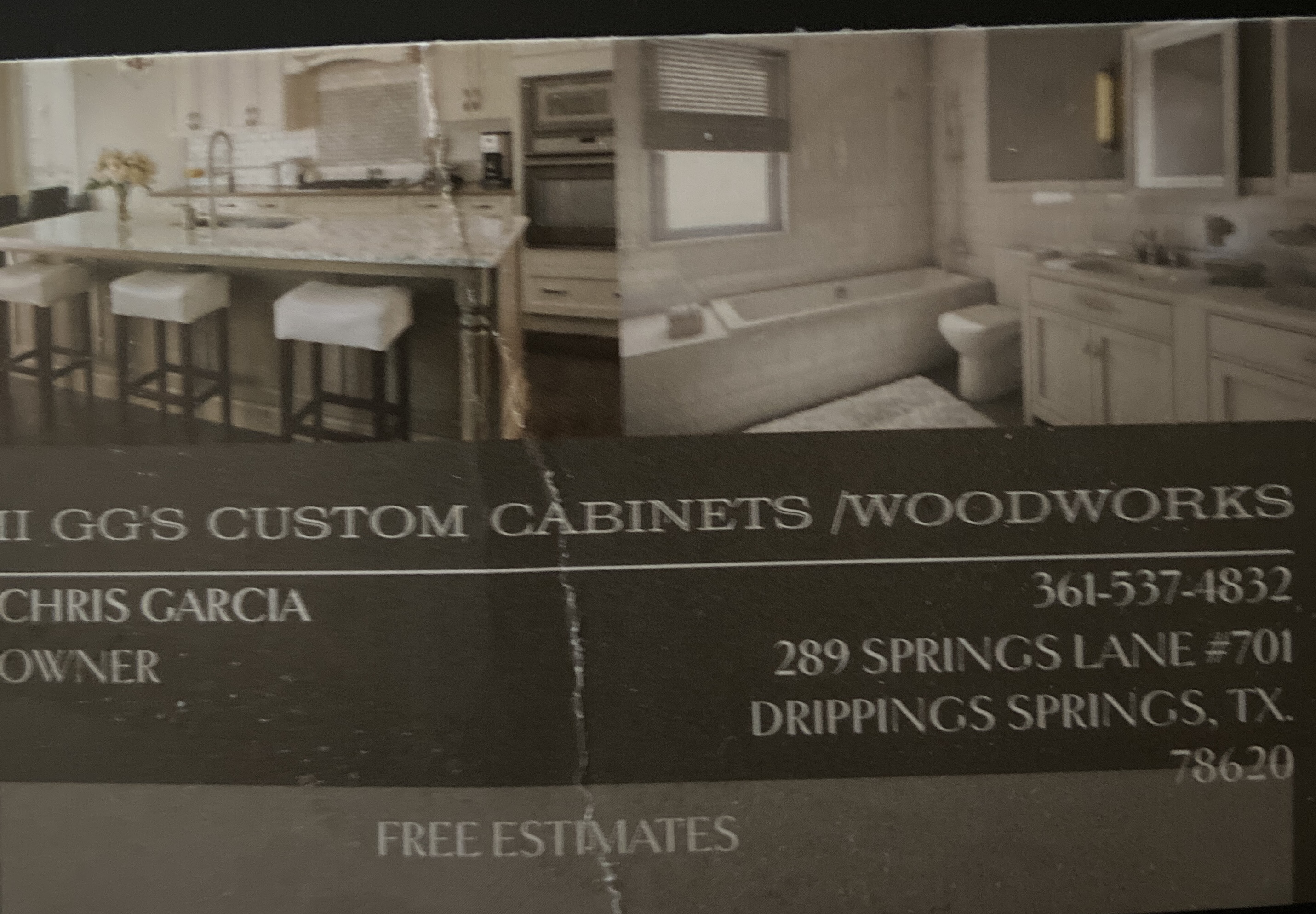 IIGGS Custom Cabinets and Wood Works logo