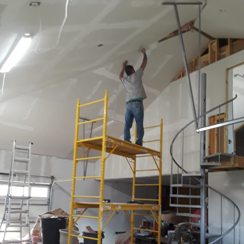 Ortiz Remodeling logo