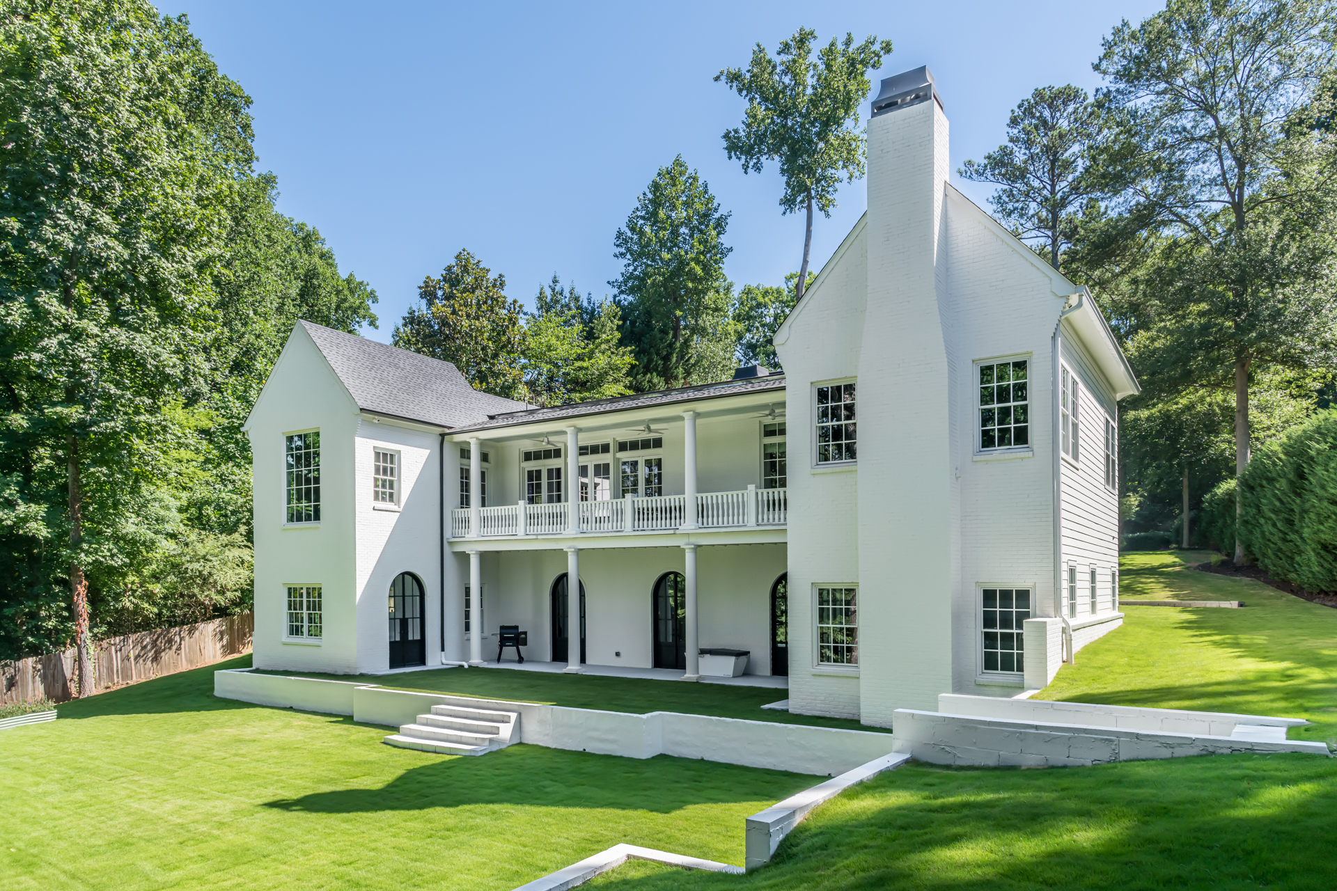 Bradford Custom Homes & Remodeling logo