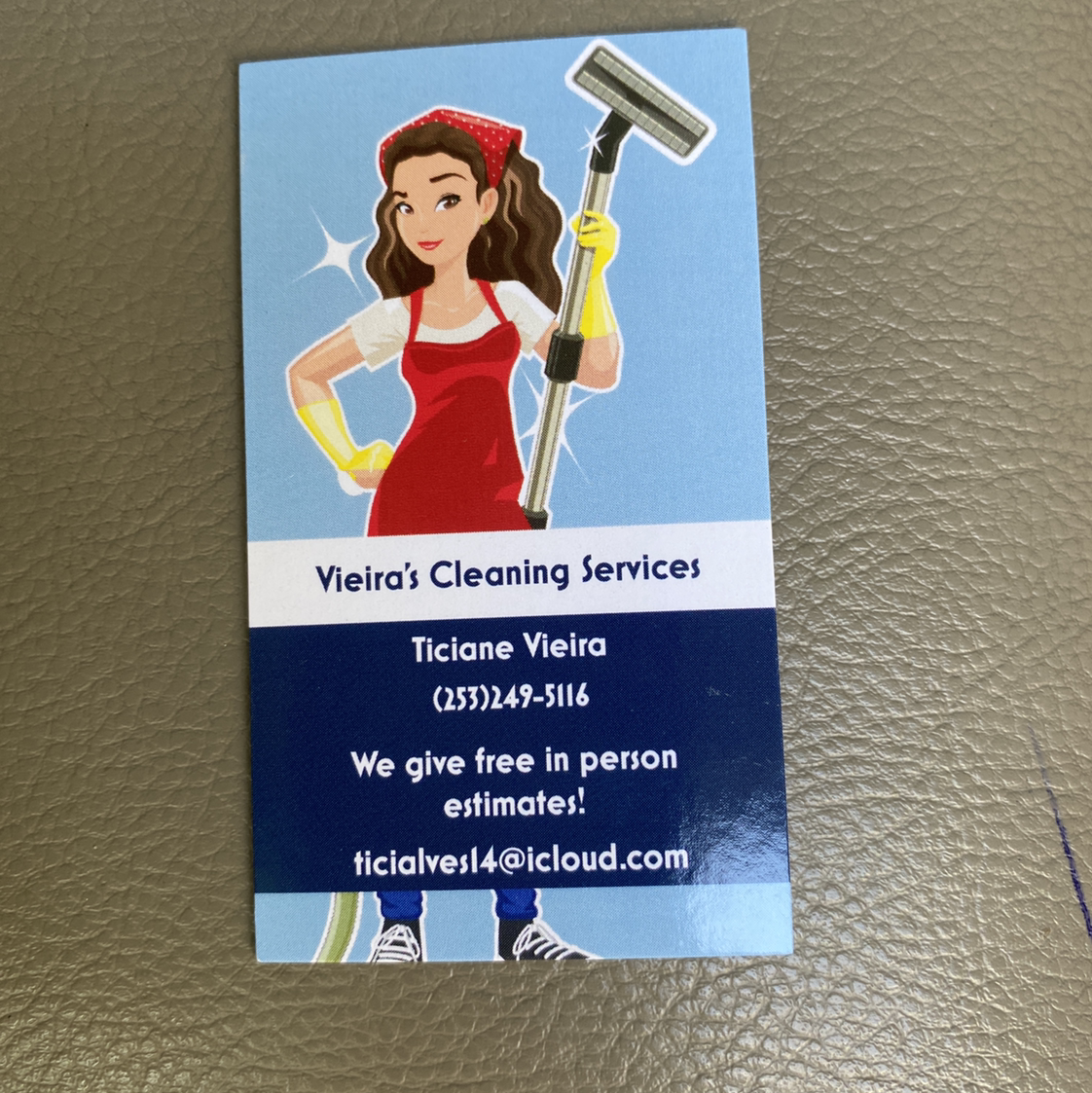 Logo for Vieira's Cleaning Services