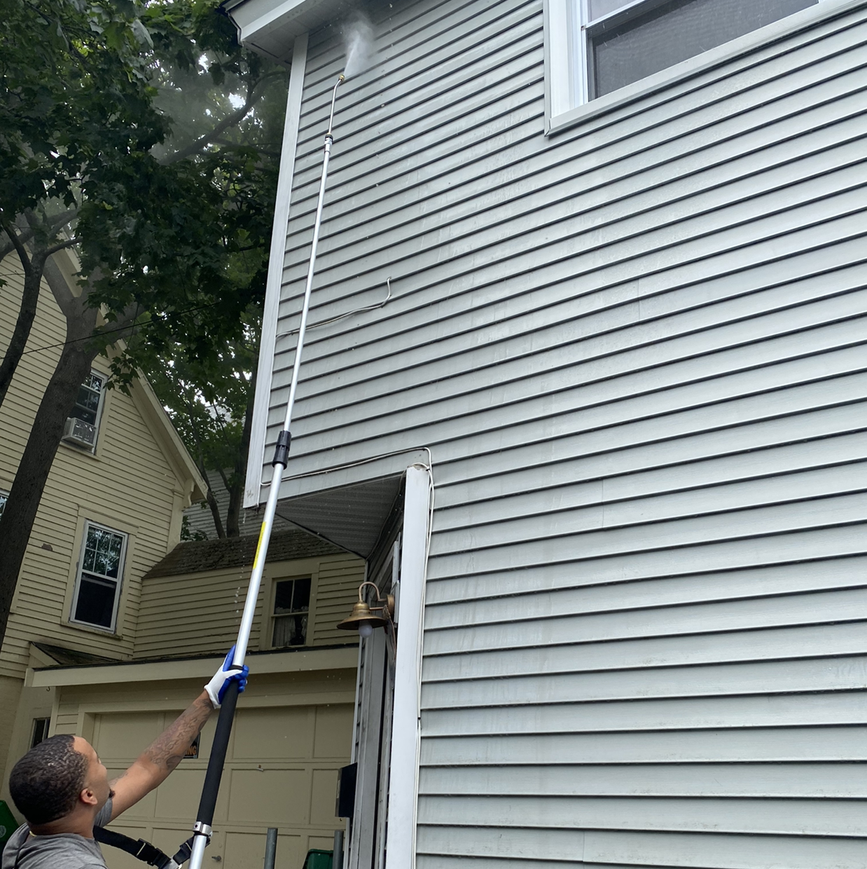 Avatar for Valdez Pro Power Washing and Window Cleaning
