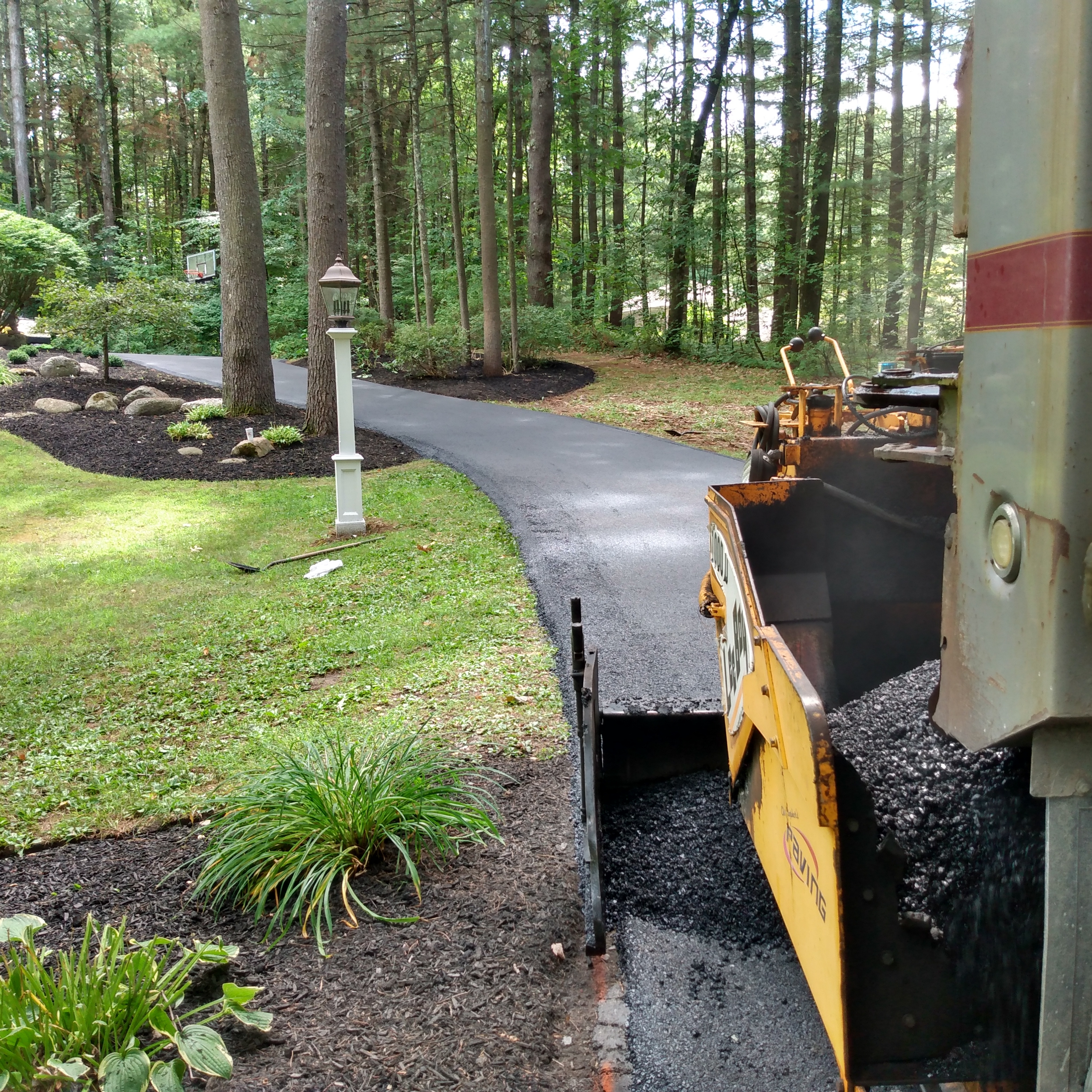 Avatar for Nadeau Paving/Sealcoating