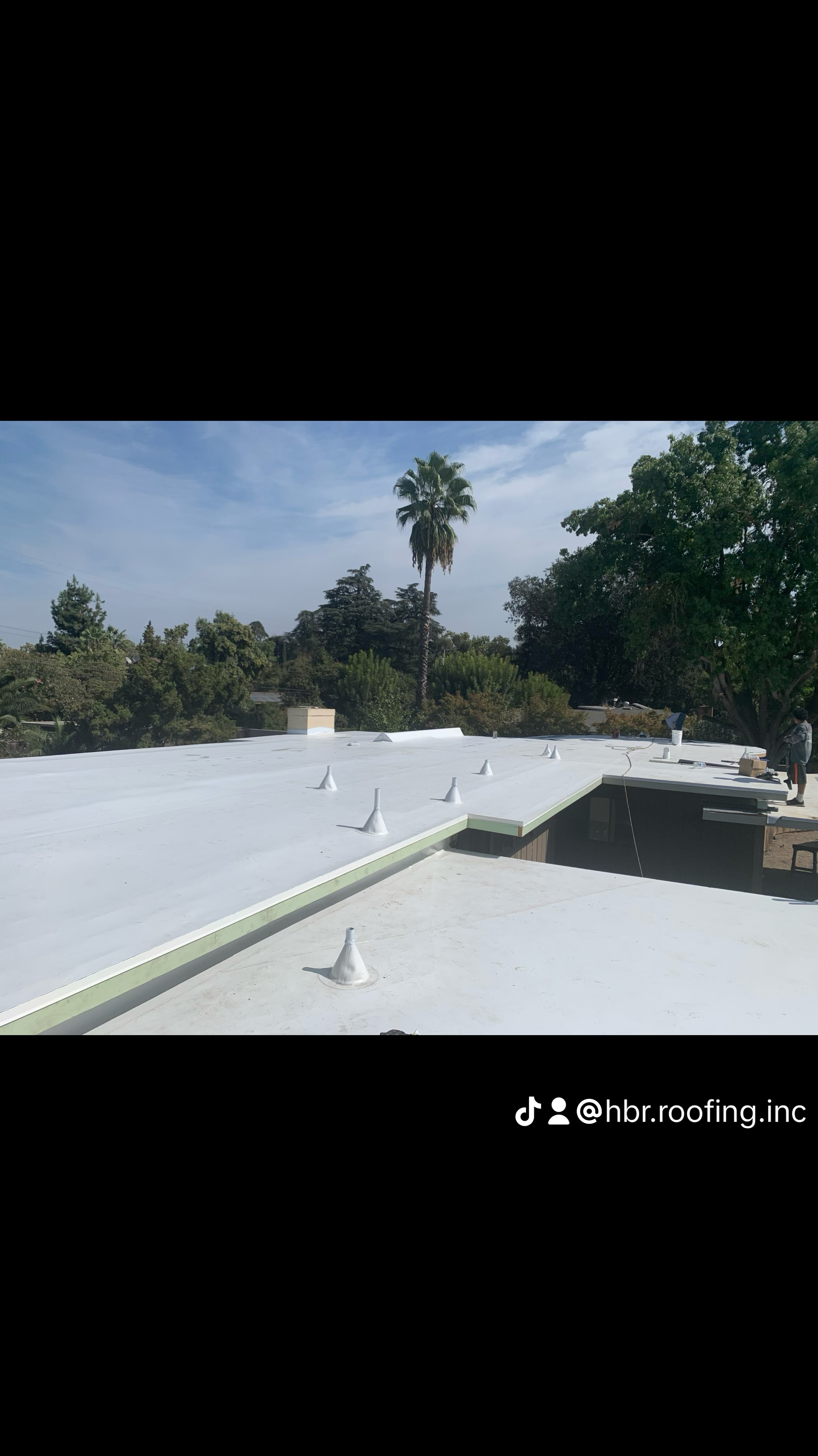 HBR Roofing Inc logo