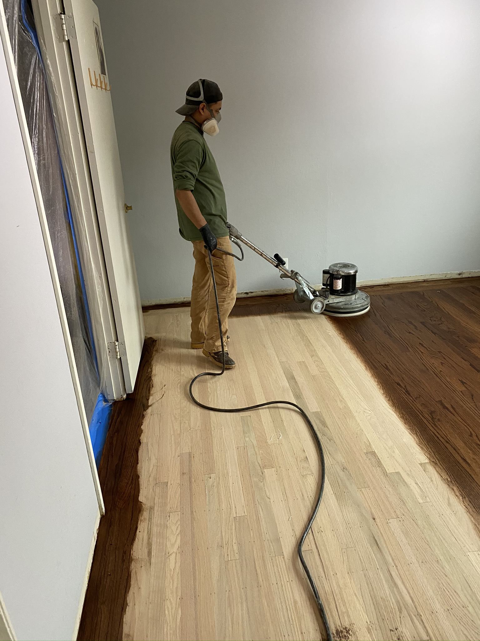 Ortega's Hardwood Floor logo