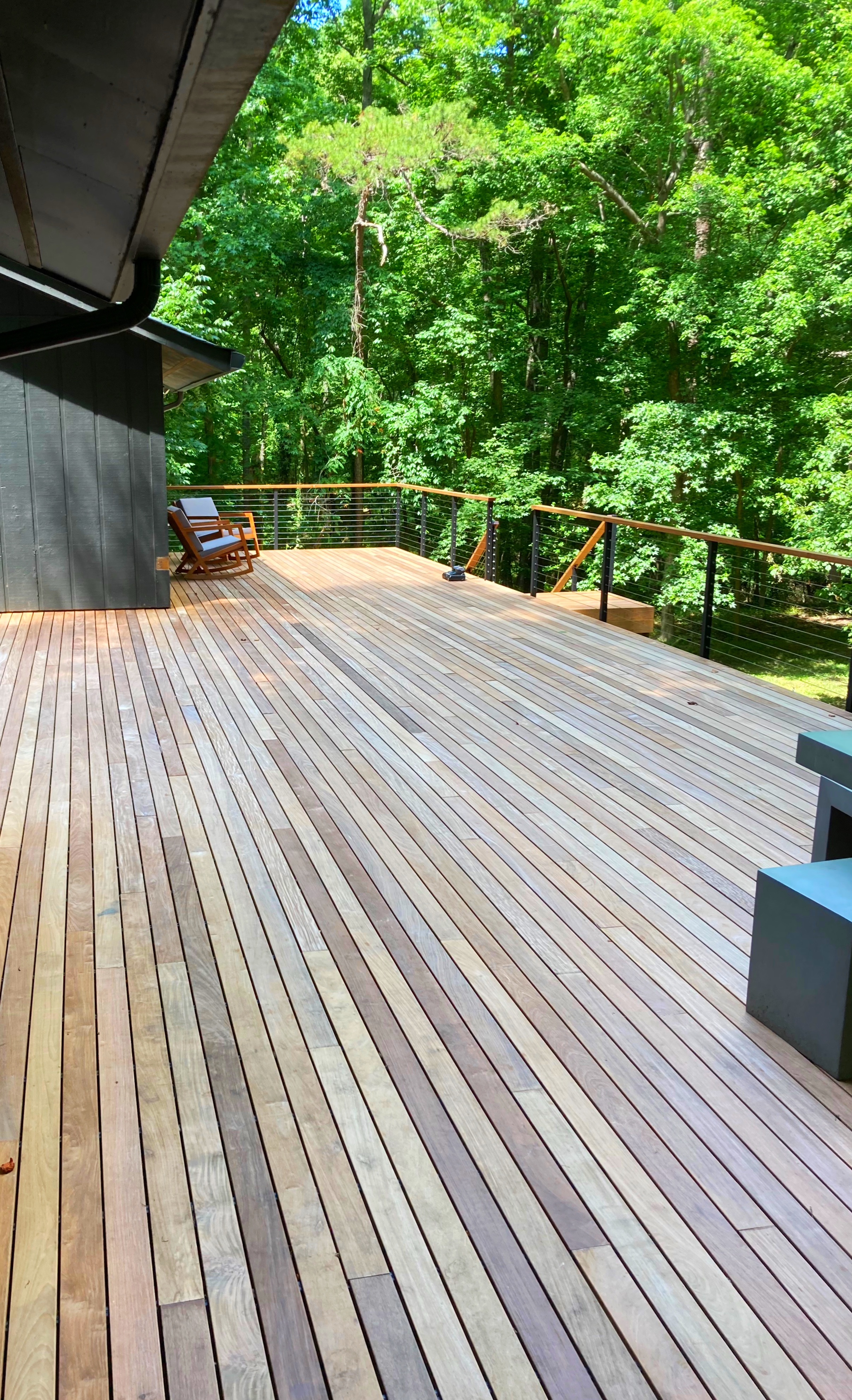 The Deck Builder, LLC logo