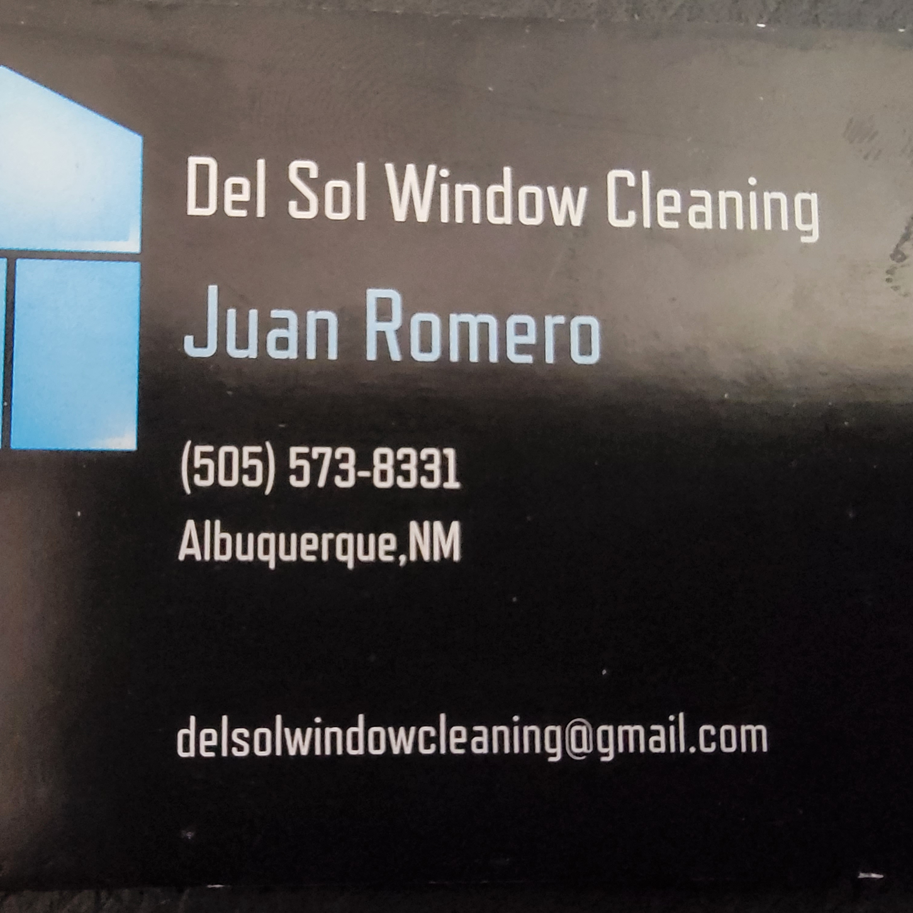 Del Window Cleaning logo