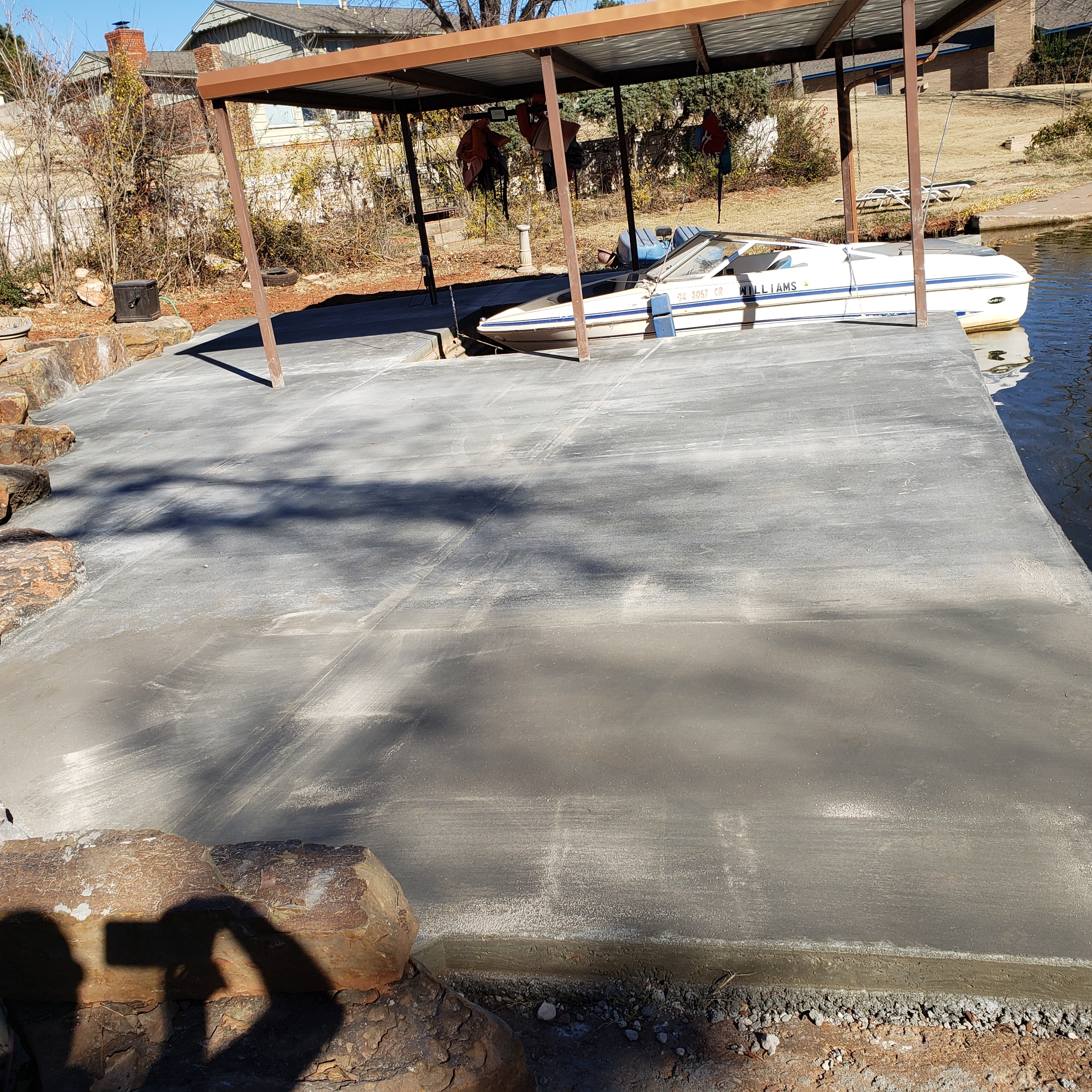 Rm concrete logo
