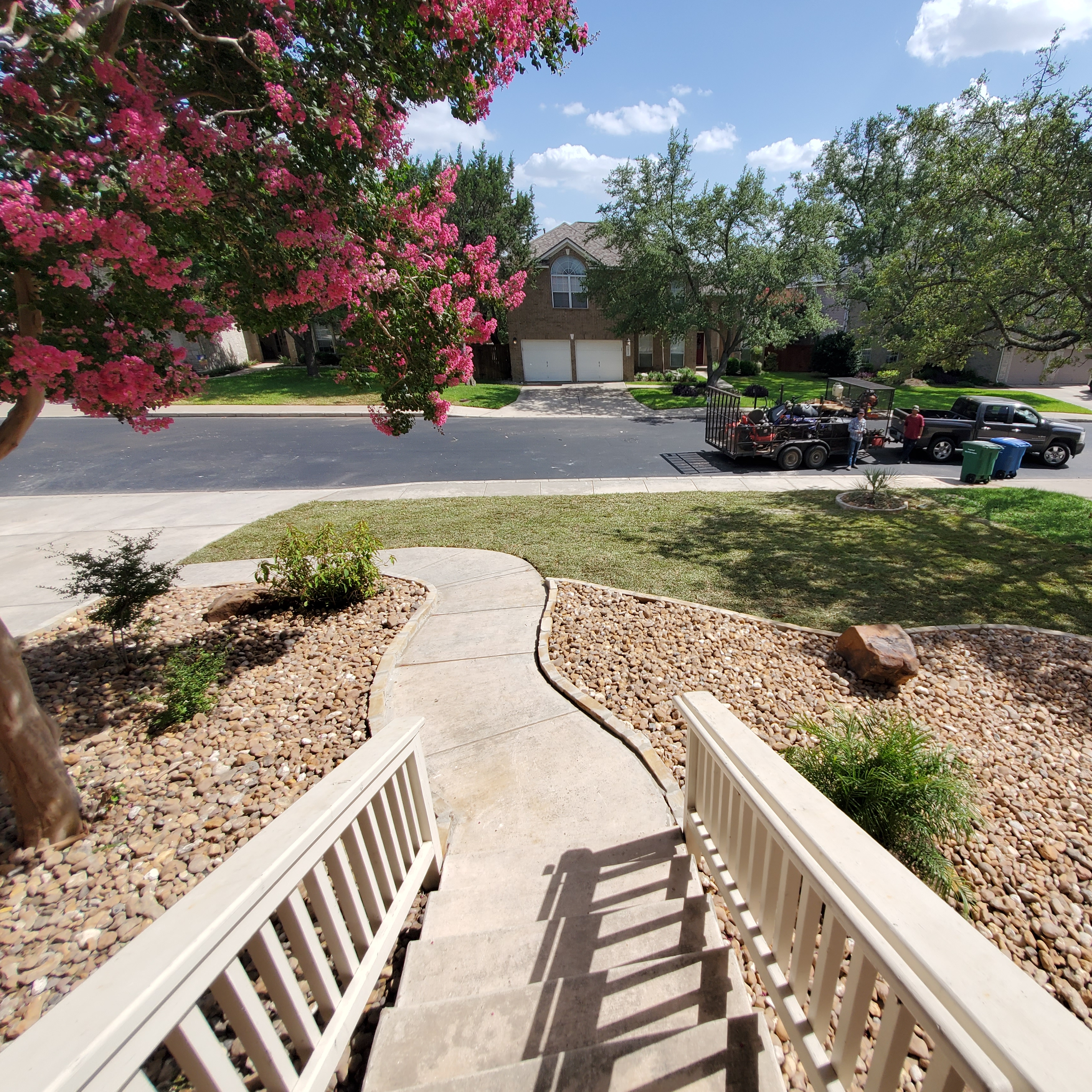CNA Landscaping logo