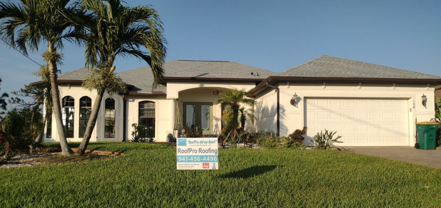 RoofPro Roofing, LLC logo