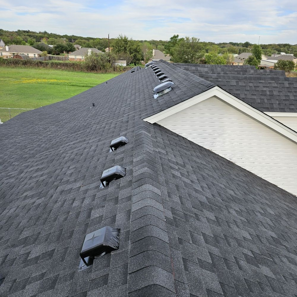 RM Roofing LLC logo