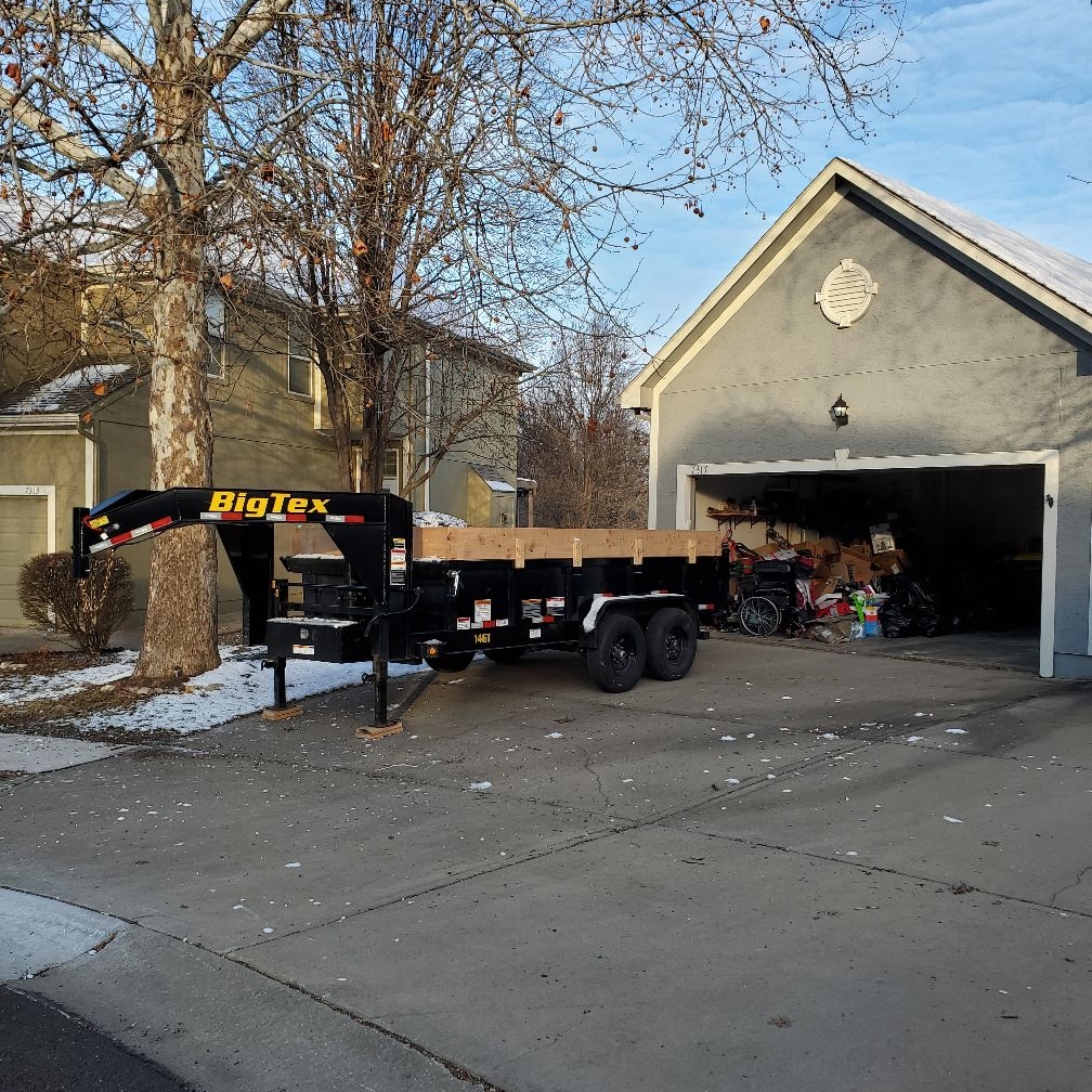 911 Dump Trailer Service logo