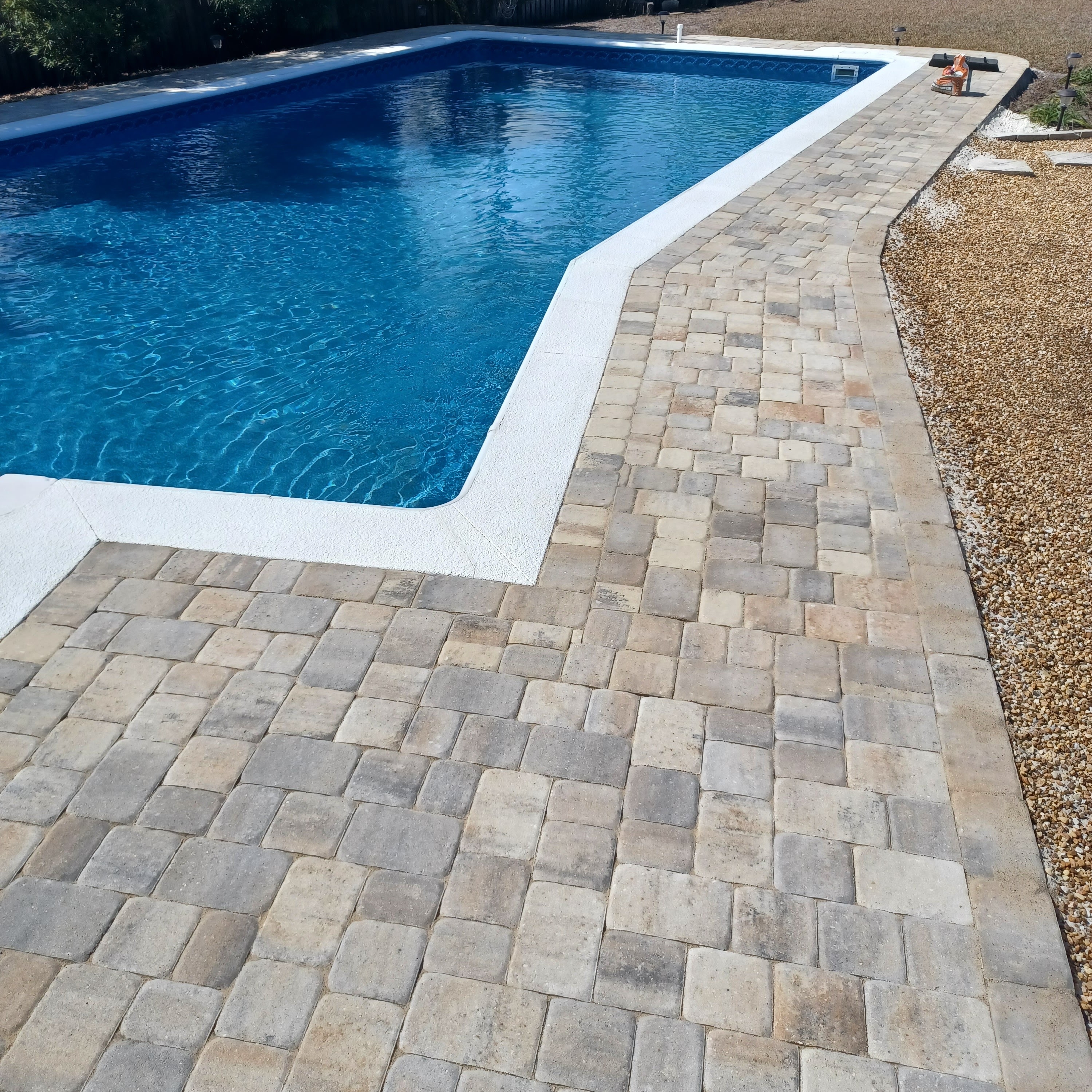 De Souza Brick Pavers logo